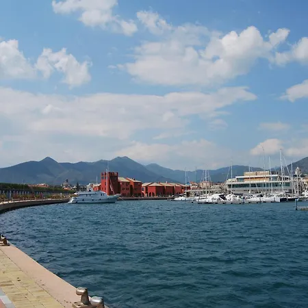 Il Niro Terrazza - Luxury Apartment With Large Terrace & Pool * Loano
